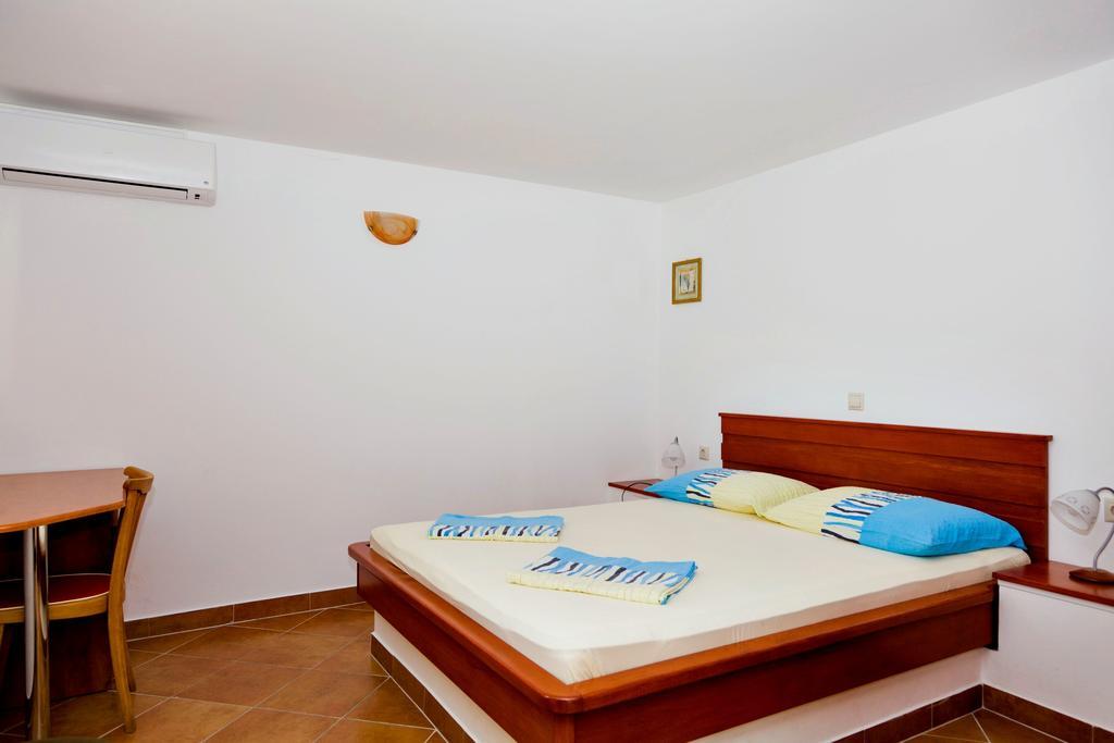 Apartments Milena Omiš Pokój zdjęcie